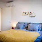 Denis Apartman