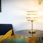 Denis Apartman *
