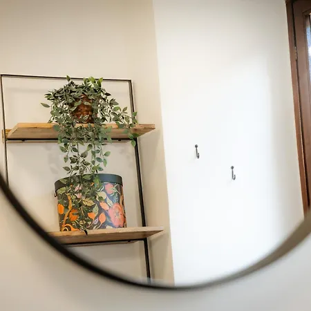 Denis - Stylisches Premium Altstadt-apartment Mit Hafenblick & 2 Baedern דירה
