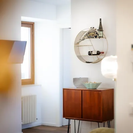 Denis - Stylisches Premium Altstadt-apartment Mit Hafenblick&2 Bädern Apartment